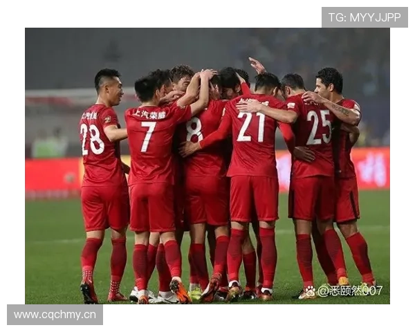 中国队教练组近期调整阵容，备战世预赛表现稳健